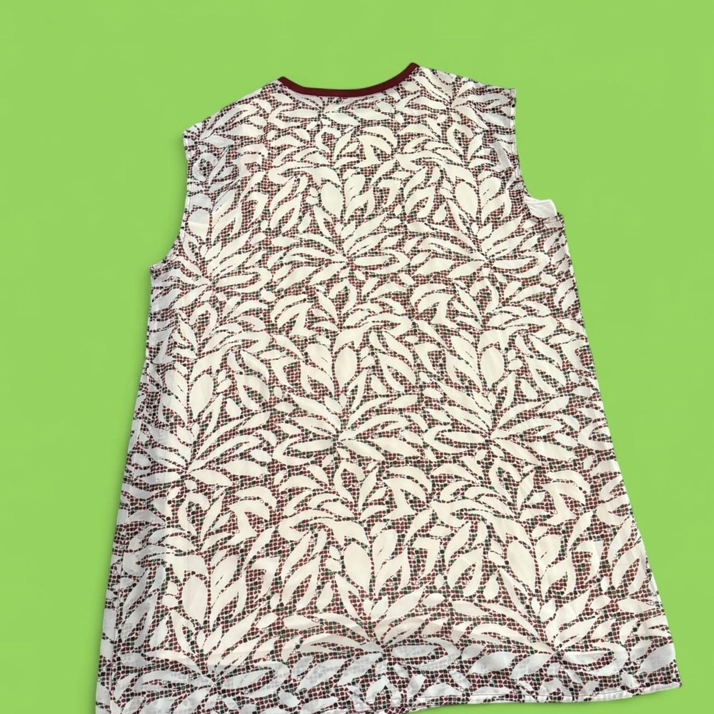 Sleeveless Brown and cream Leaf Pattern Ella by Rafaella Dress.  Size 2X.